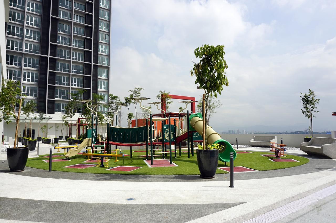 Azfa Duplex Suite At De Centrum Putrajaya Bangi Free Wifi Kajang Exterior photo